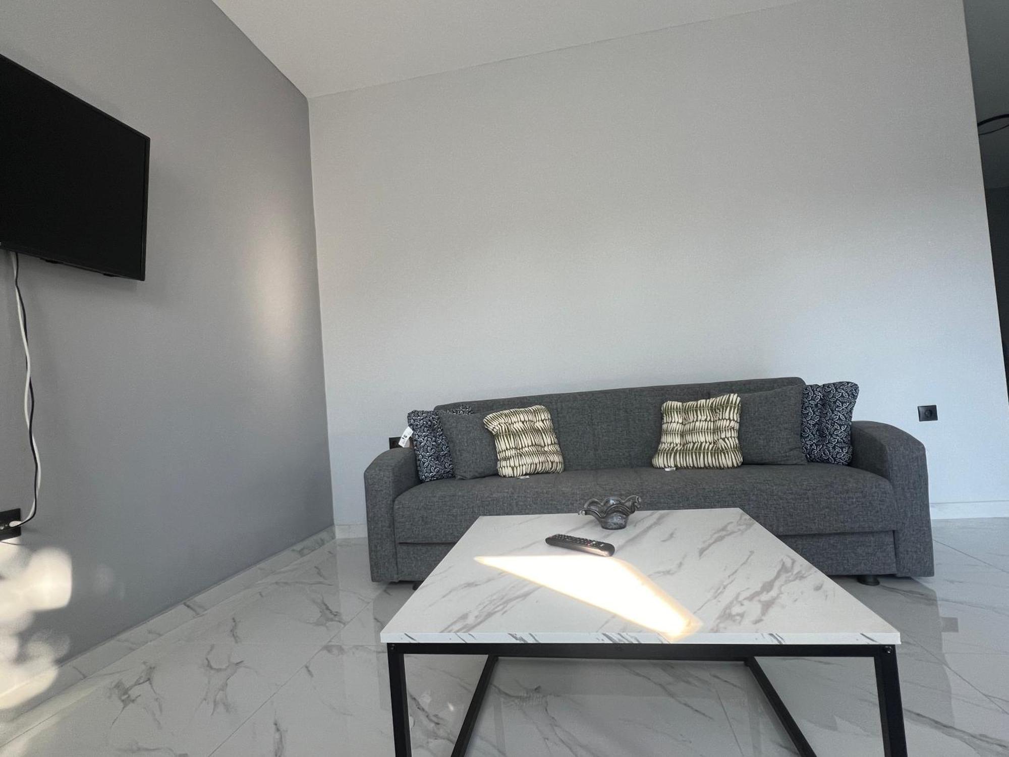 Apartments Korinós エクステリア 写真