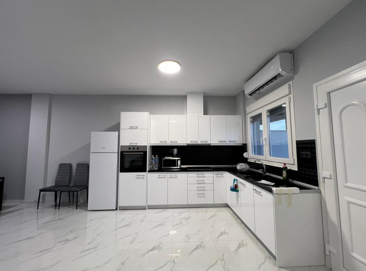 Apartments Korinós エクステリア 写真
